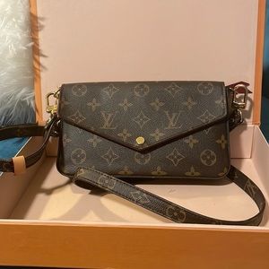 Authentic Pochette Felecie Monogram. Authentic LV Monogram crossbody strap.